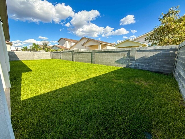 Building Photo - 2407 Norman Mailer Dr