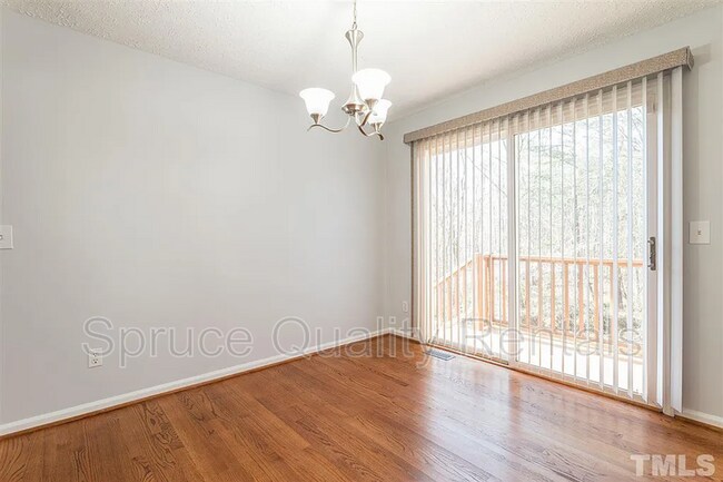Building Photo - 54 S Engels Cir