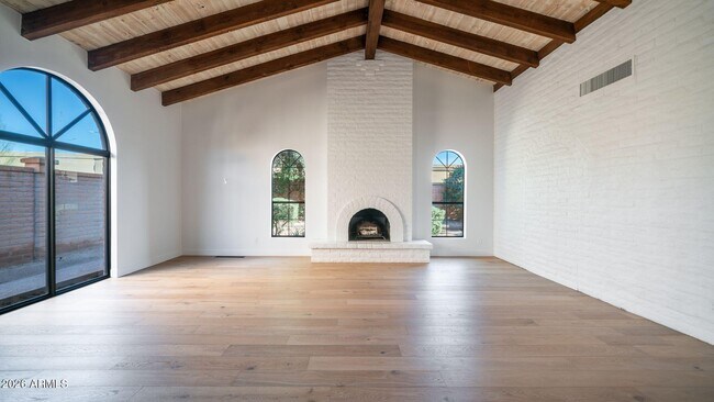 Building Photo - 6833 N 18th St