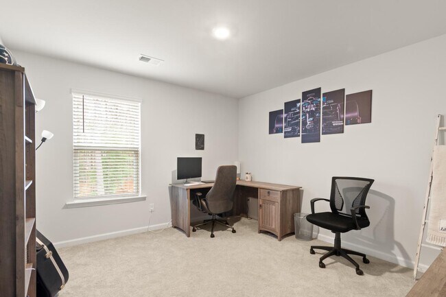Building Photo - 103 Cardinal Flower Ct