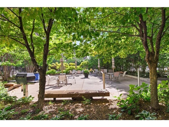 Building Photo - 15 S 1st St