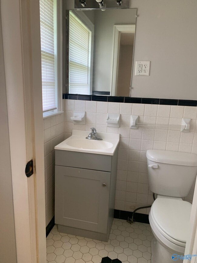 Building Photo - 26214 US-72