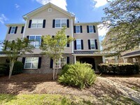 Building Photo - Spacious End Unit, Four Bedroom Townhouse in Cypress Ridge!