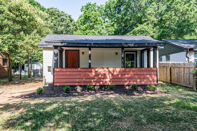 Building Photo - 1807 Erie St