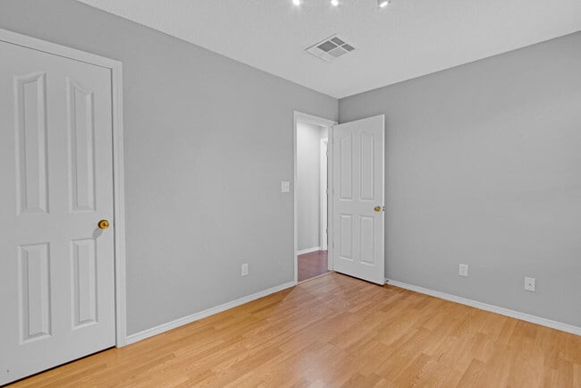 Building Photo - 440 Goldshire Pl