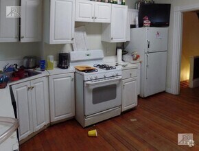 Building Photo - 5 bedroom in Allston MA 02134