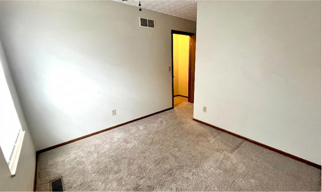 Building Photo - 6865 Barker Dr