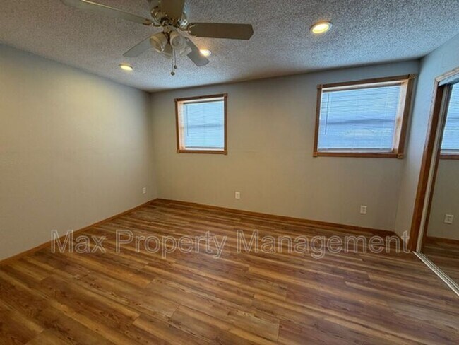 Building Photo - 205 2nd St NW