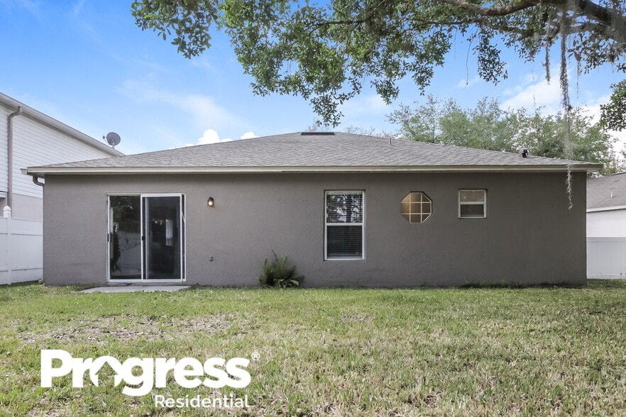 Building Photo - 12503 Woodbury Cove Dr