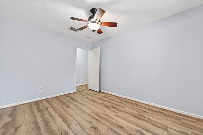 Building Photo - 15842 Little Miss Creek Dr