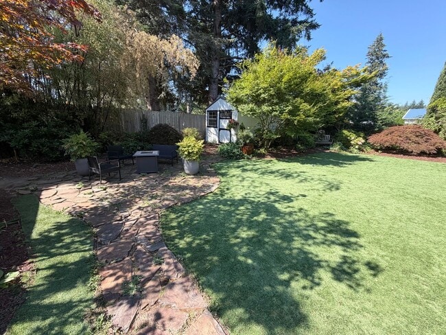 Building Photo - Beautifully landscaped Fall City gem  with a private backyard oasis!