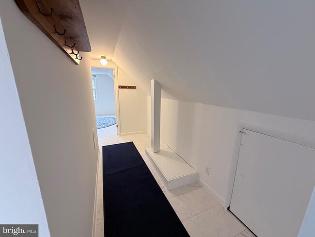 Building Photo - 2207 Luzerne Ave