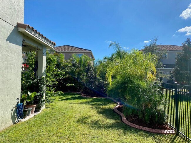 Building Photo - 10466 Siddington Dr