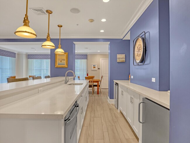 Building Photo - 700 E Boynton Beach Blvd