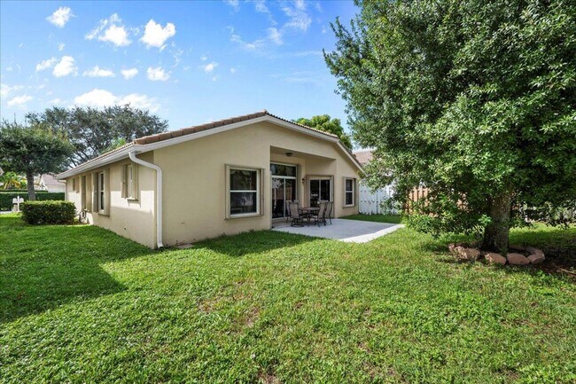 Building Photo - 12127 Sunset Point Dr