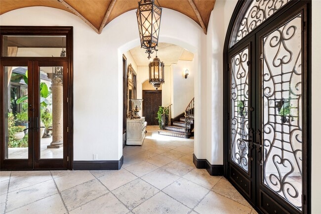 Building Photo - 5007 Cedar Creek Dr