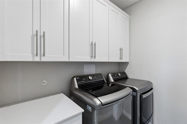Building Photo - 628 Club Dr