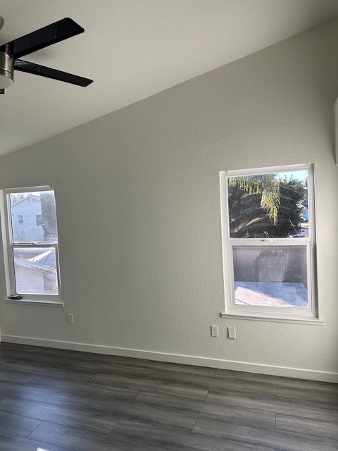 Building Photo - Stockton 3 Bedroom 2.5 Bathroom Home