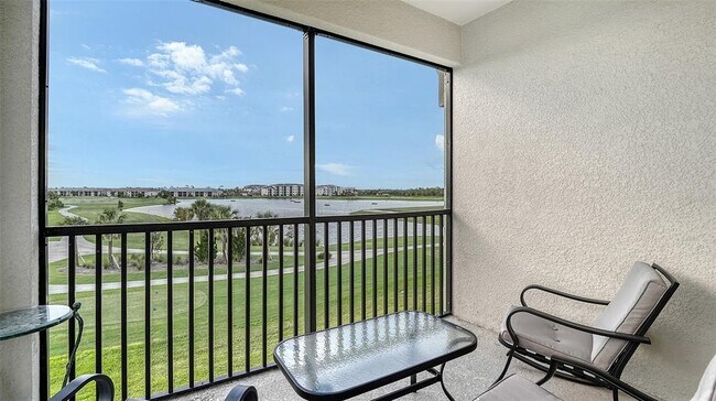 Building Photo - 12140 Wellen Golf St