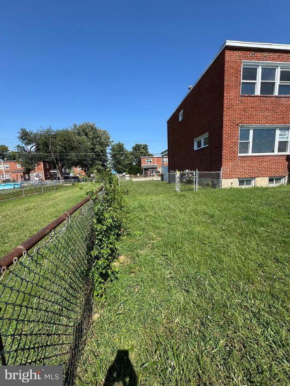 Building Photo - 8100 N Boundary Rd