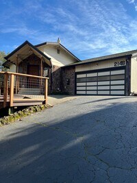 Building Photo - Updated 4 Bedroom 2.5 Bathroom Large Single Family Home located in Northeast Santa Rosa