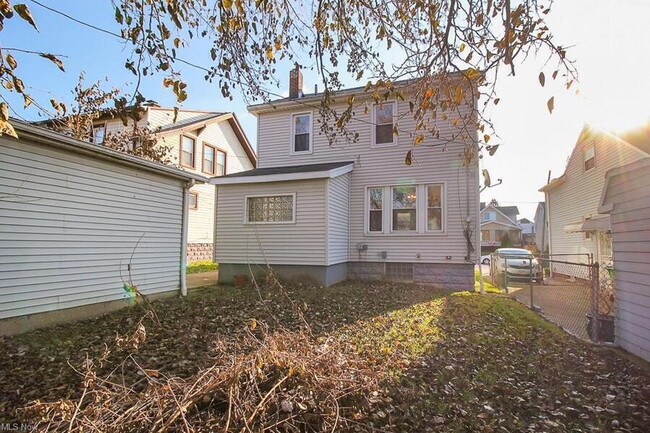 Building Photo - 4730 Blythin Rd