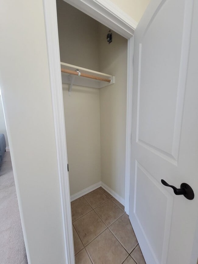Building Photo - 2603 Plum Ct