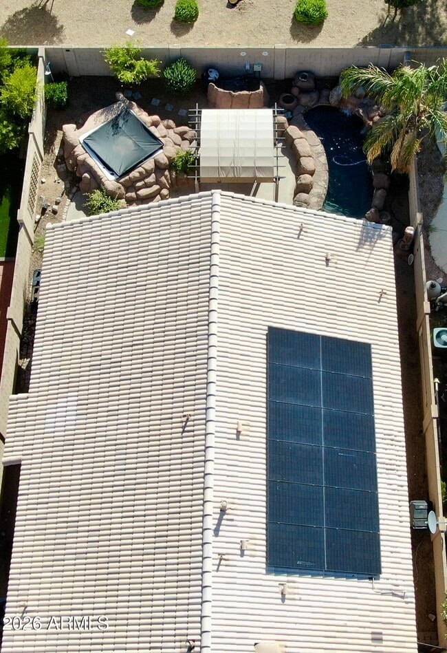 Building Photo - 2527 N Silverado