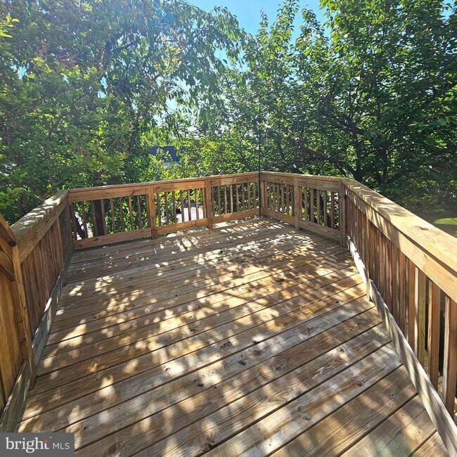 Building Photo - 5911 Sir Cambridge Way