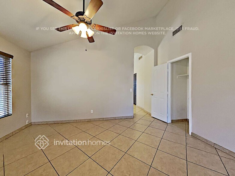 Building Photo - 2404 N 125th Dr