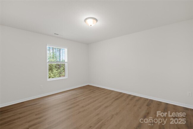 Building Photo - 6329 Marquam Pl