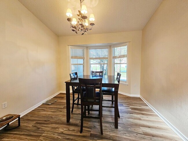 Building Photo - Charming 2 Bed, 2 Bath Home for Rent in Spring Hill (34609) – Spacious, Bright, and Perfectly Loc...
