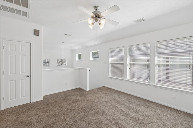 Building Photo - 82 W Twinvale Loop