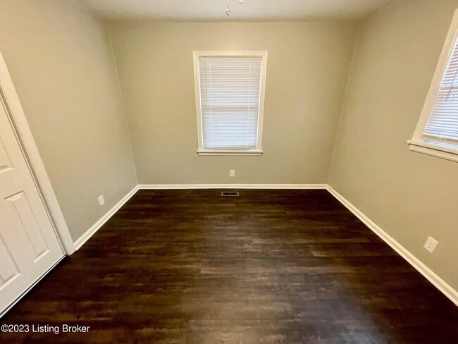 Building Photo - 4006 Weigela Dr