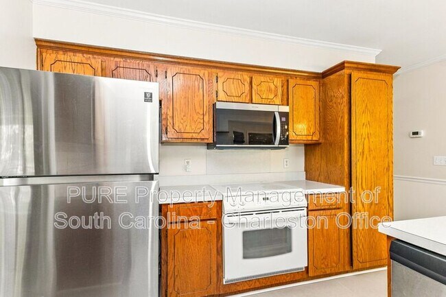 Building Photo - 154 Fox Chase Dr