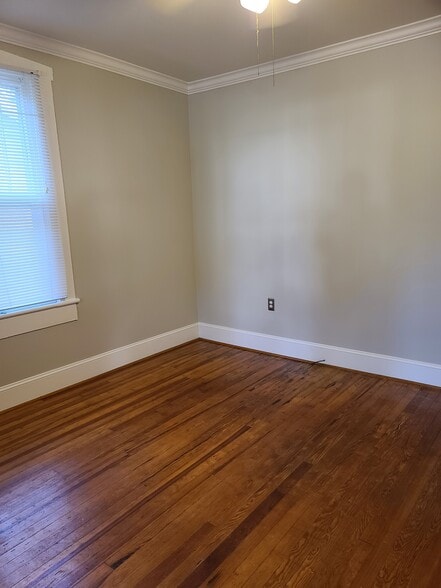 Building Photo - 717 Keith Ave