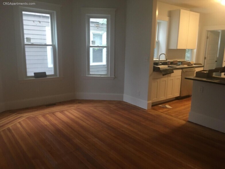 Building Photo - 17 Ashland St