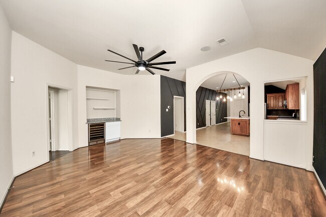 Building Photo - 27427 Channing Springs Dr