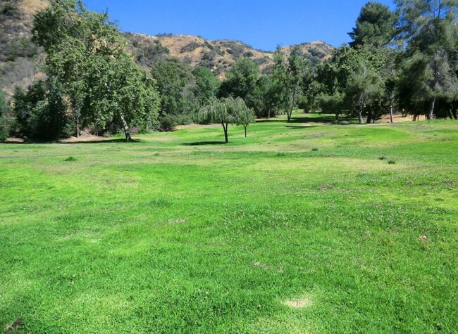 Building Photo - 9419 Via Patricia