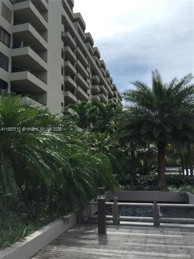 Building Photo - 20191 E Country Club Dr