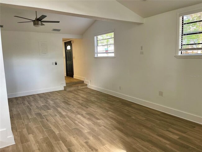 Building Photo - 2118 S Venus St