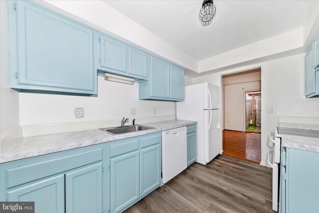 Building Photo - 13303 Country Ridge Dr