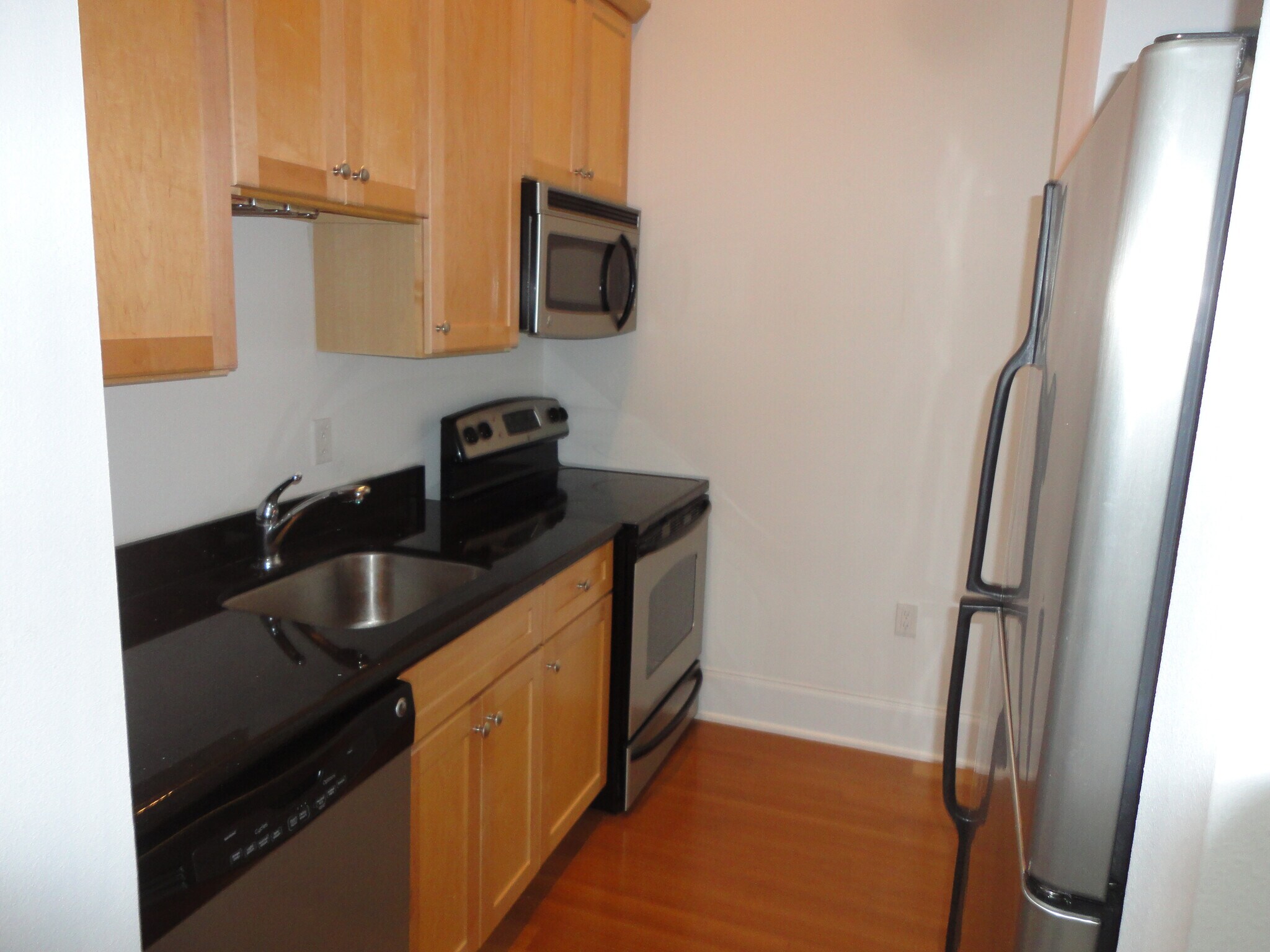 Kitchen - 1544 Camp St