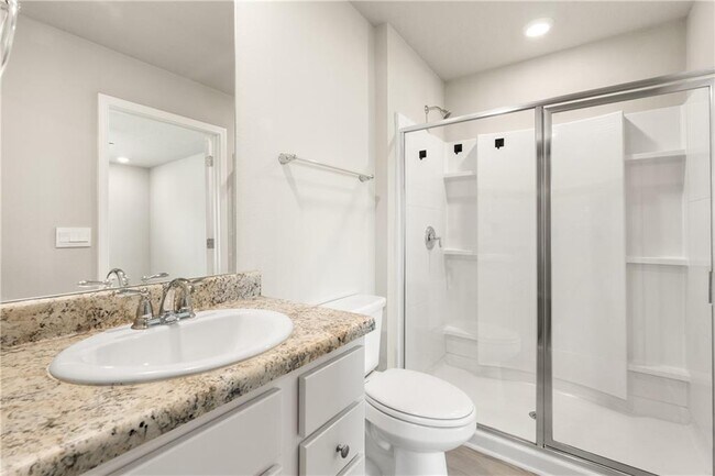 Building Photo - 2613 Windmere Dr E