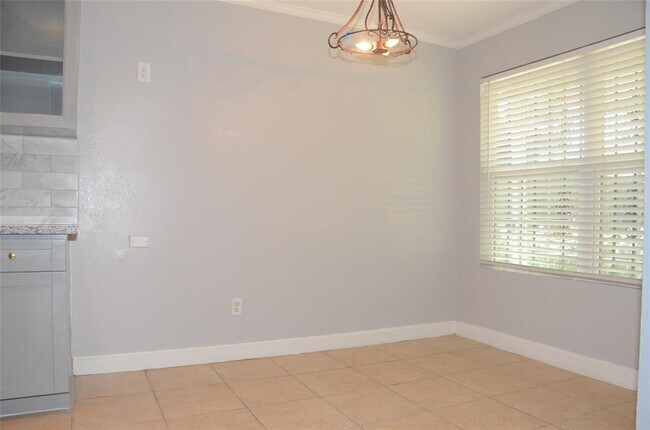 Building Photo - 6502 Briar Terrace Dr
