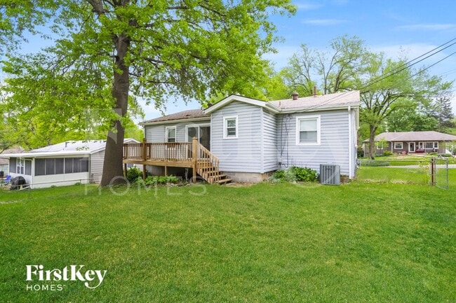 Building Photo - 10510 W 90th St