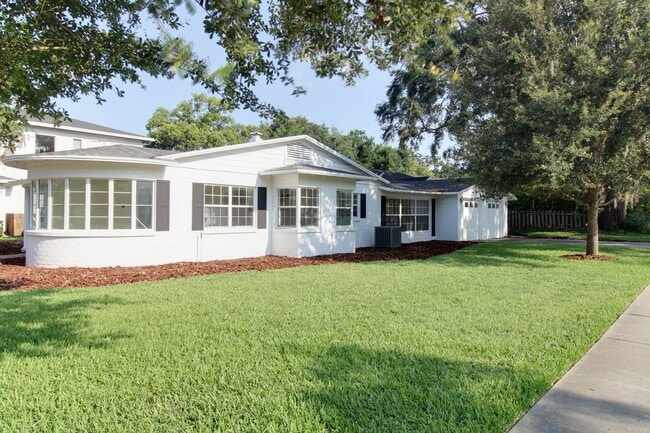 Building Photo - 1667 Mizell Ave