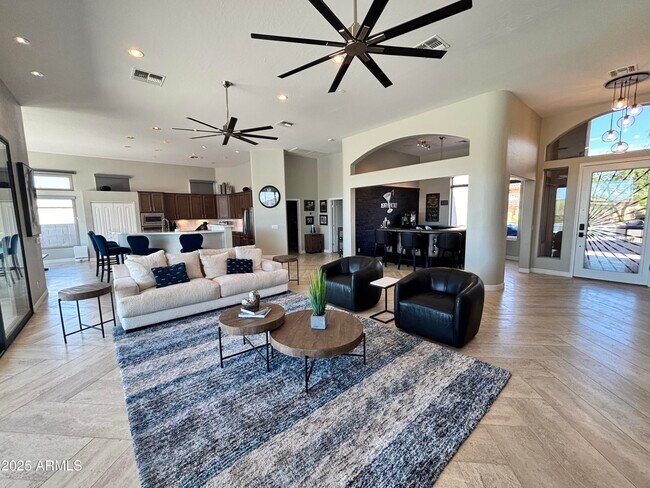 Building Photo - 7637 E Tasman Cir