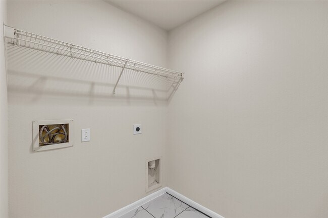 Building Photo - 2818 Piney Lake Ct