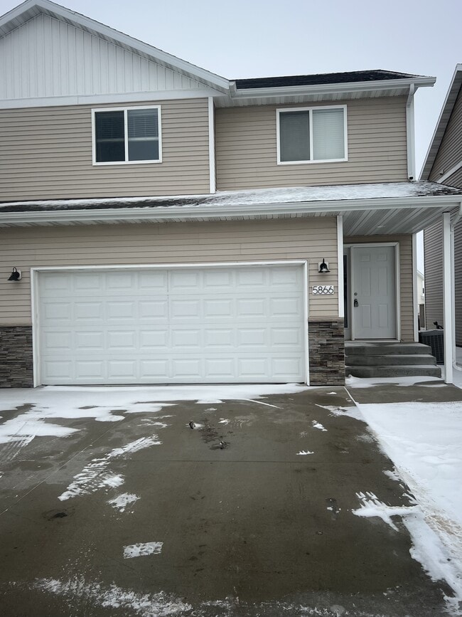 Building Photo - 5866 36th St S